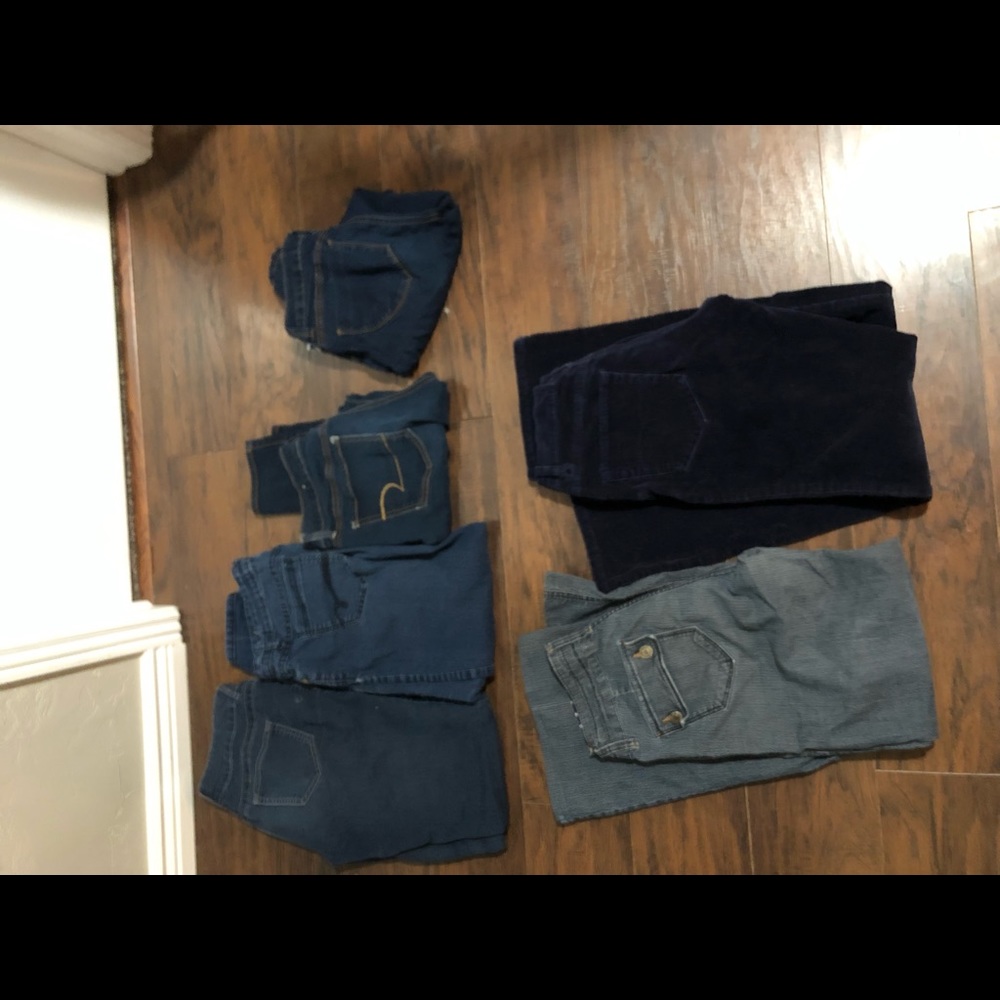 Pant lot sizes 5-8 mostly 6 or fits like/medium